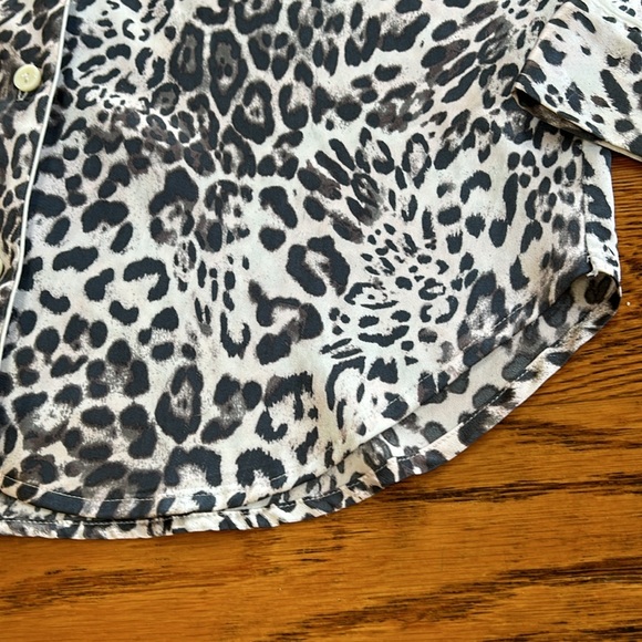 Victoria’s Secret gray/white cheetah print pajama top. Button front.Size Small. - Picture 7 of 14
